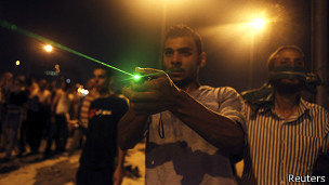 130716081727_egypt_clashes_laser_304x171_reuters.jpg